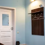 Gar'is بيت شباب