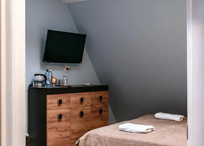 Gar'is Auberge de jeunesse *