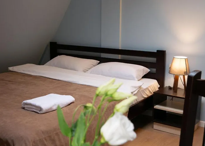 Gar'is Auberge de jeunesse *