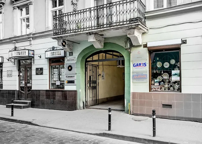 Gar'is Auberge de jeunesse *